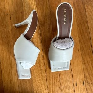 ALOHAS mules from Revolve size 37, unworn, perfect for spring and summer